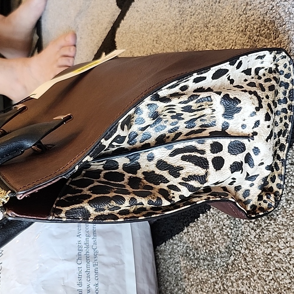 medium handbag - Picture 2 of 2